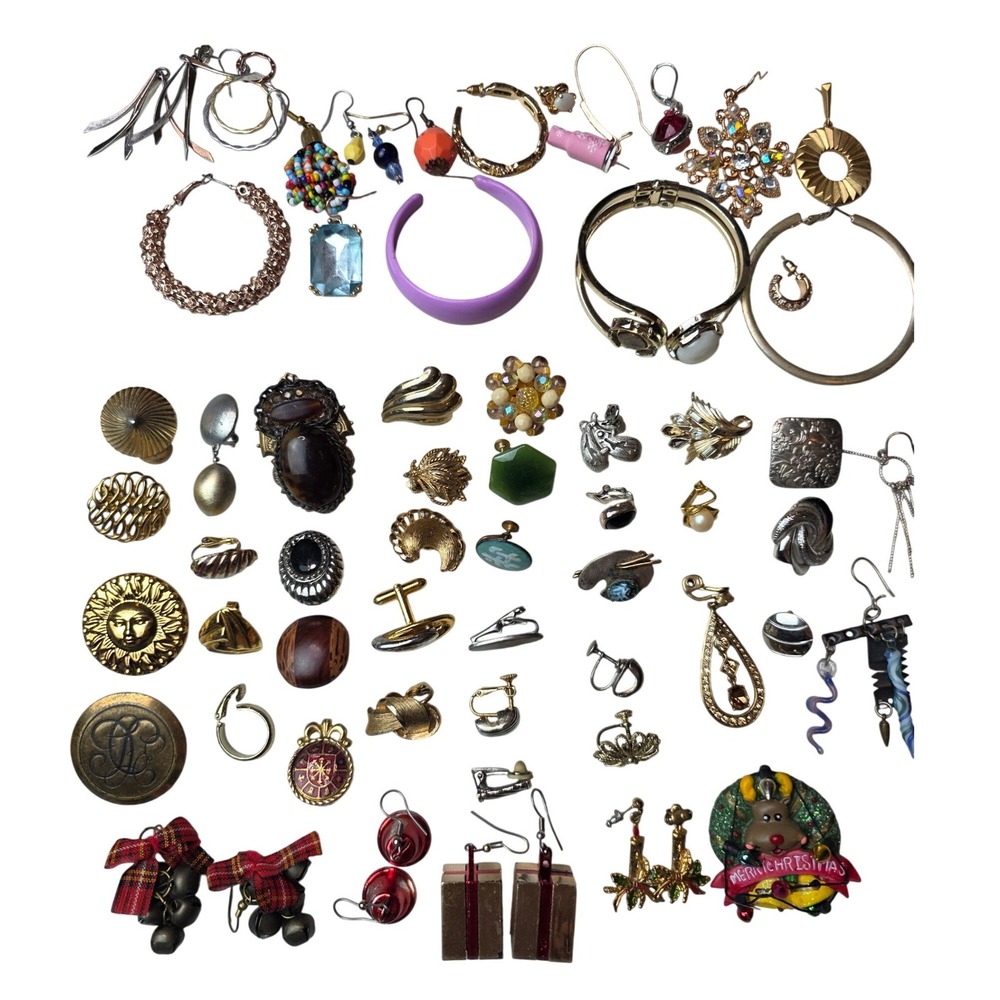 Vintage Costume Jewelry Lot Earrings Brooches Cufflinks Holiday Celestial Mix D1